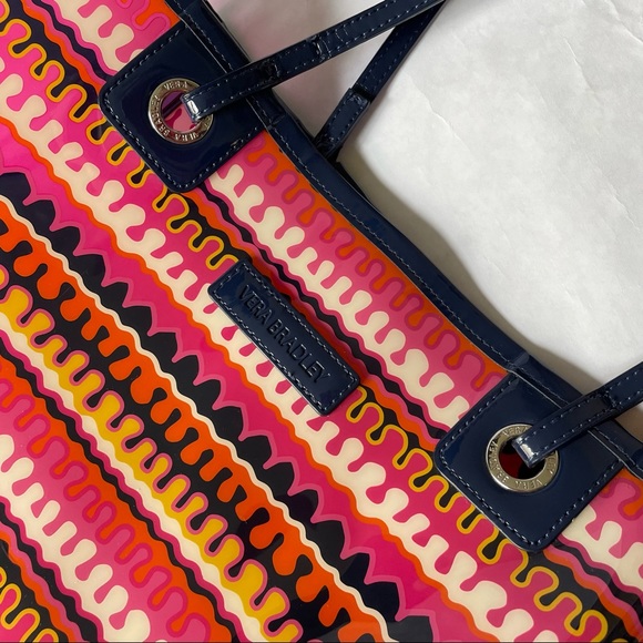 Vera Bradley Beach Tote - Picture 2 of 12